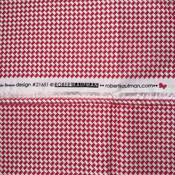 Pink Houndstooth | Flowerhouse All a Flutter | Robert Kaufman Fabrics | 1/2 Yard - Picture 6 of 6